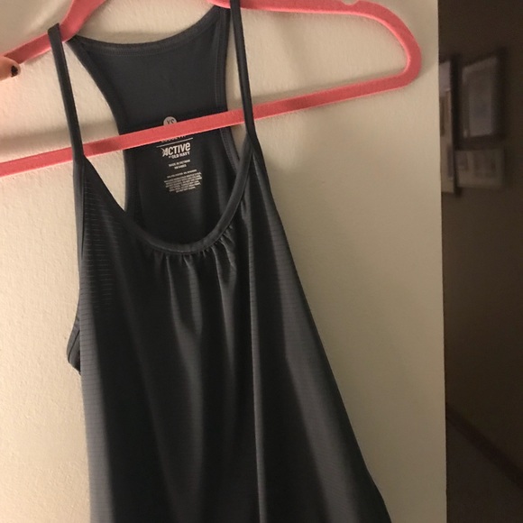 Work out tank - Picture 1 of 2